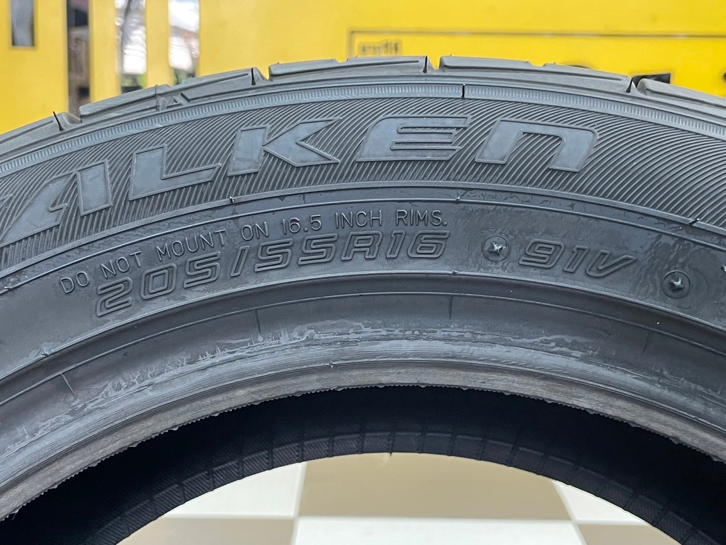 ยางใหม่ Falken ZE914 205/55R16 ยางใหม่ปี2024