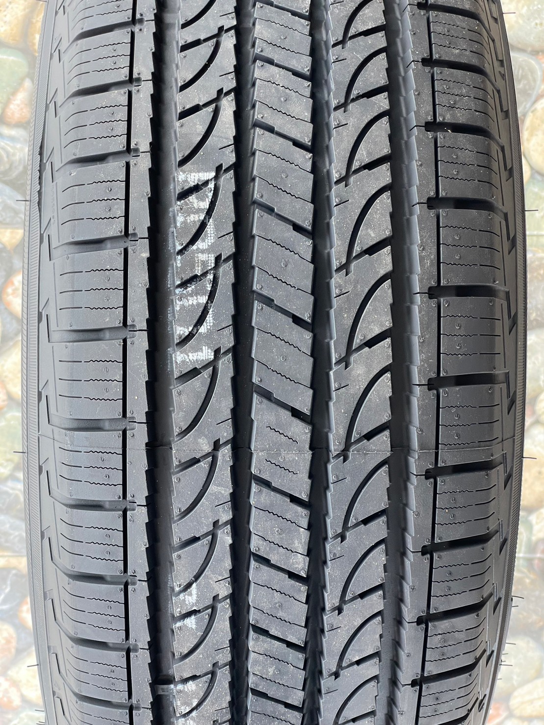 ยางใหม่ราคาโปรโมชั่นพิเศษ YOKOHAMA GEOLANDAR HT G056 255/60R18 ยางใหม่ปี2023