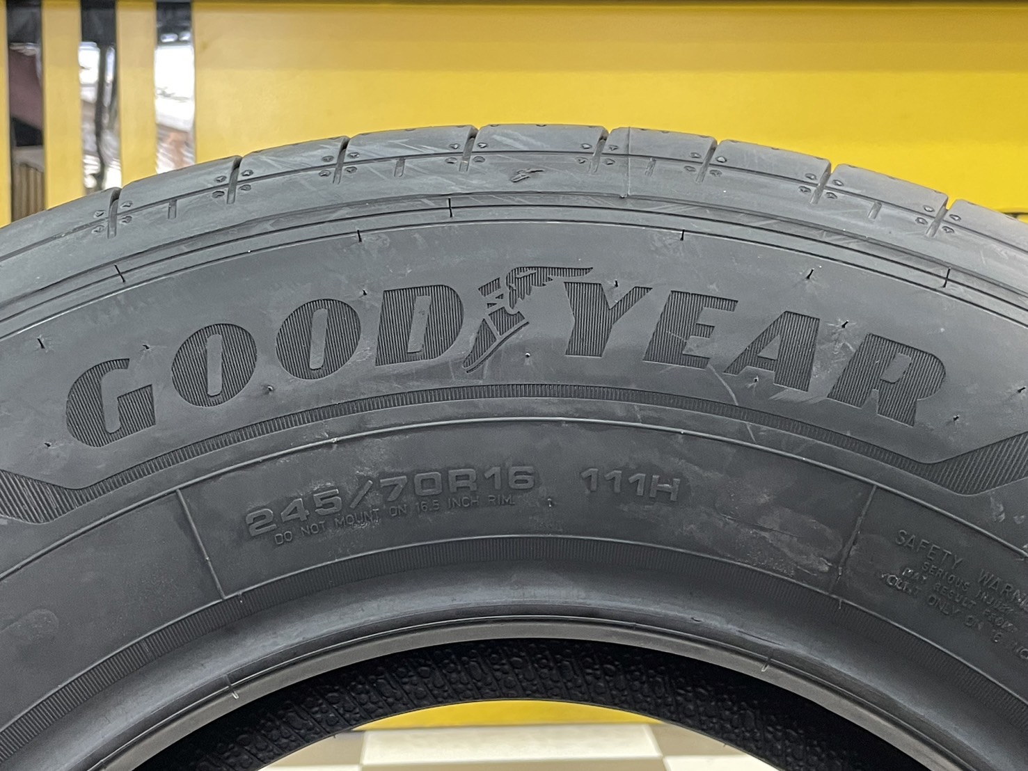 ยาง Goodyear Assurance MaxGuard SUV 245/70R16 ยางใหม่ปี2024
