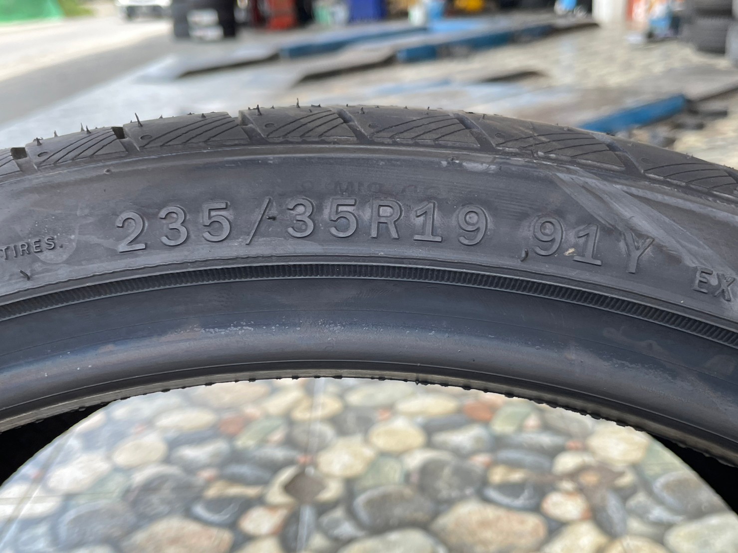 ATLAS FORCE UHP 235/35R19 ยางใหม่ปี2023