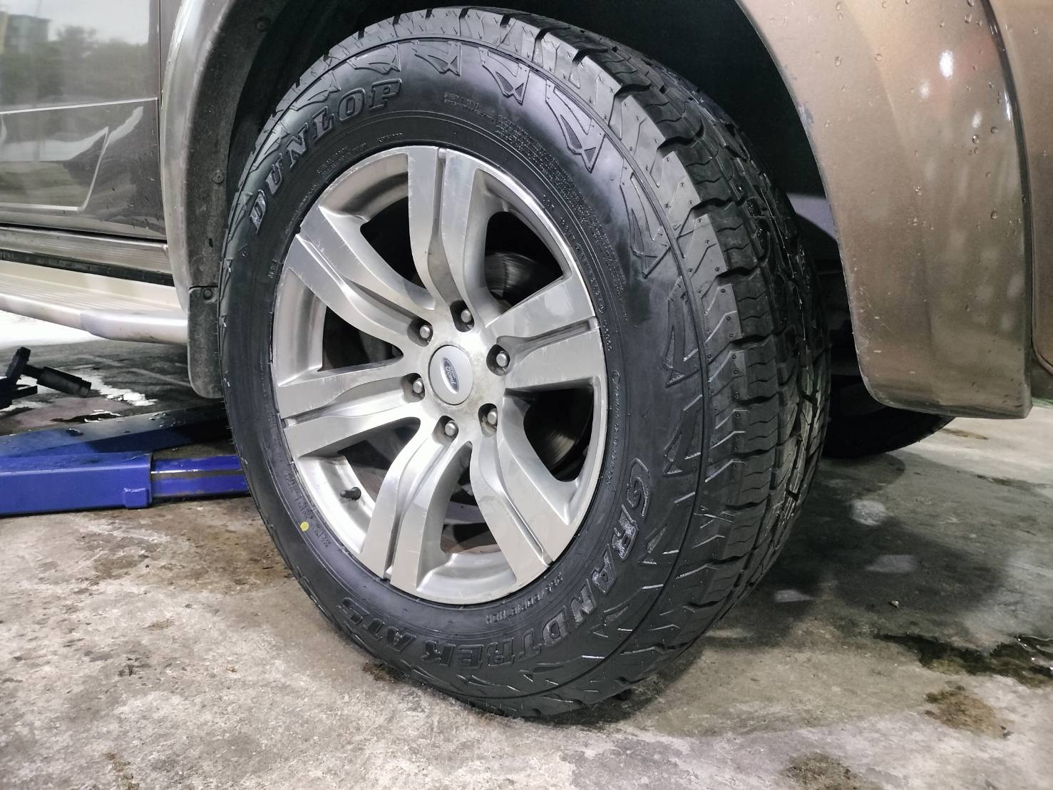 🚘#FORD_EVEREST เปลี่ยนยาง 🛞 #DUNLOP_AT5_265/60R18