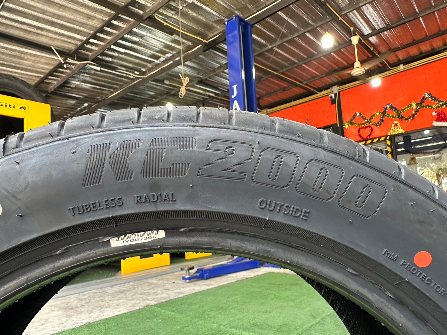OTANI KC2000 215/50R17 ยางใหม่ปี2023 ราคาพิเศษพร้อมติดตั้งฟรี สามารถสอบถามเพิ่มเติมได้ค่ะ