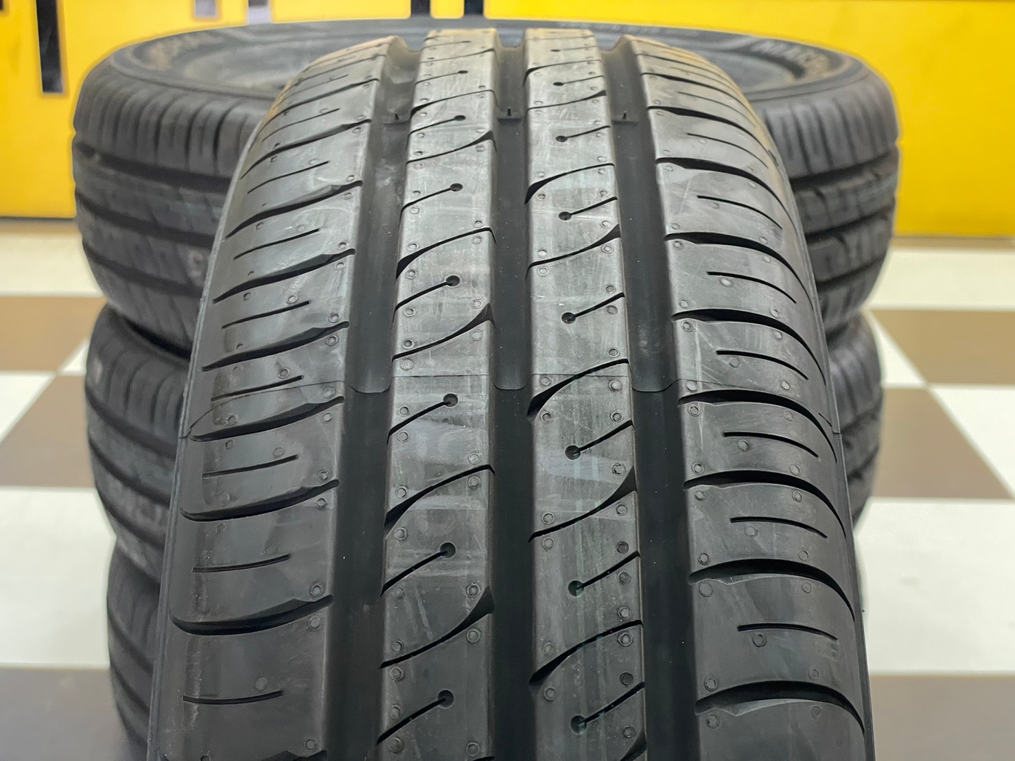 MARSHAL MH12 195/65R15 ยางใหม่ปี2022