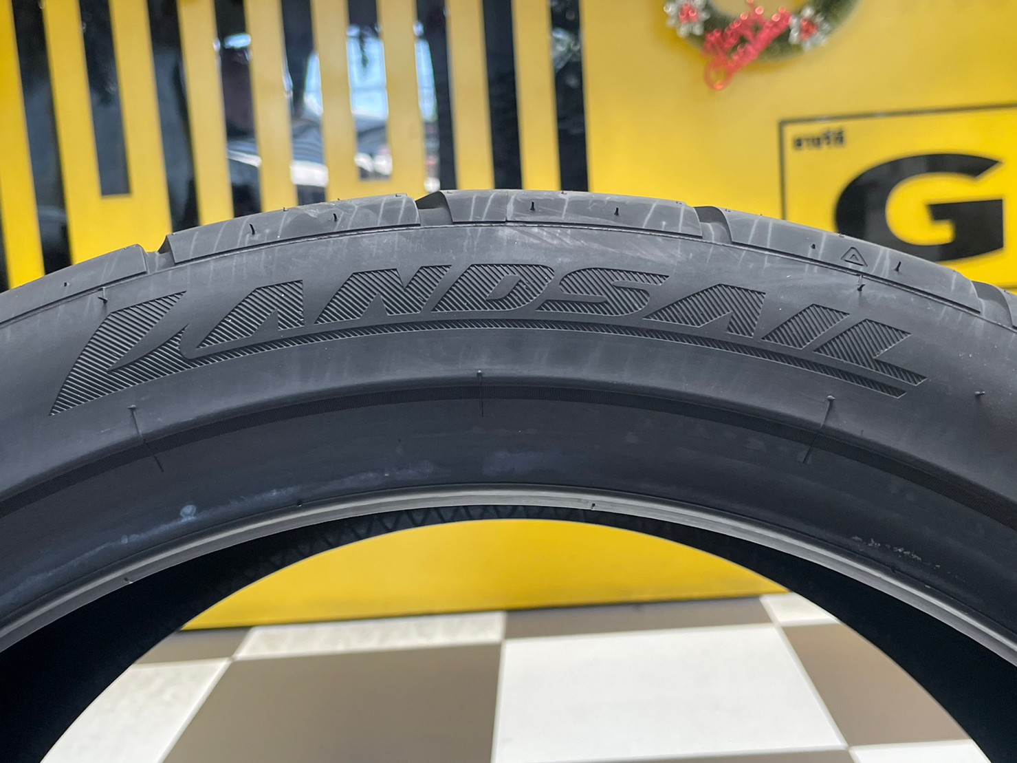 Lansail RS009 225/40R18 ยางใหม่ปี2023