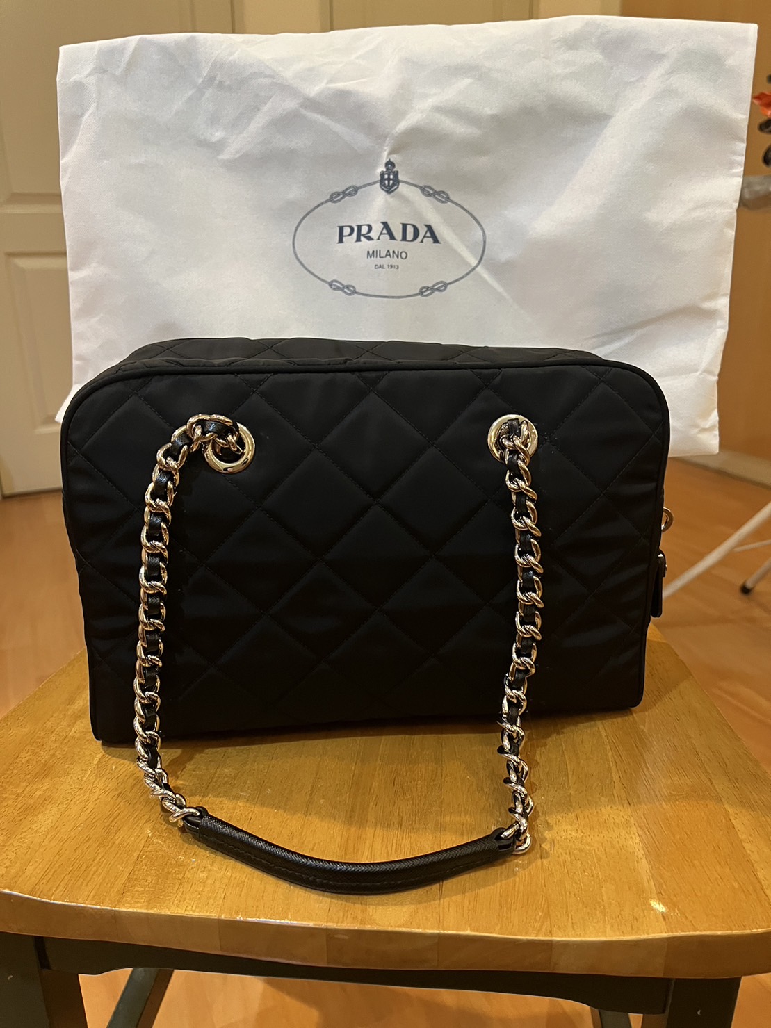กระเป๋าPRADA Quilted Tessuto Nylon Impuntu Chain Shoulder Bag