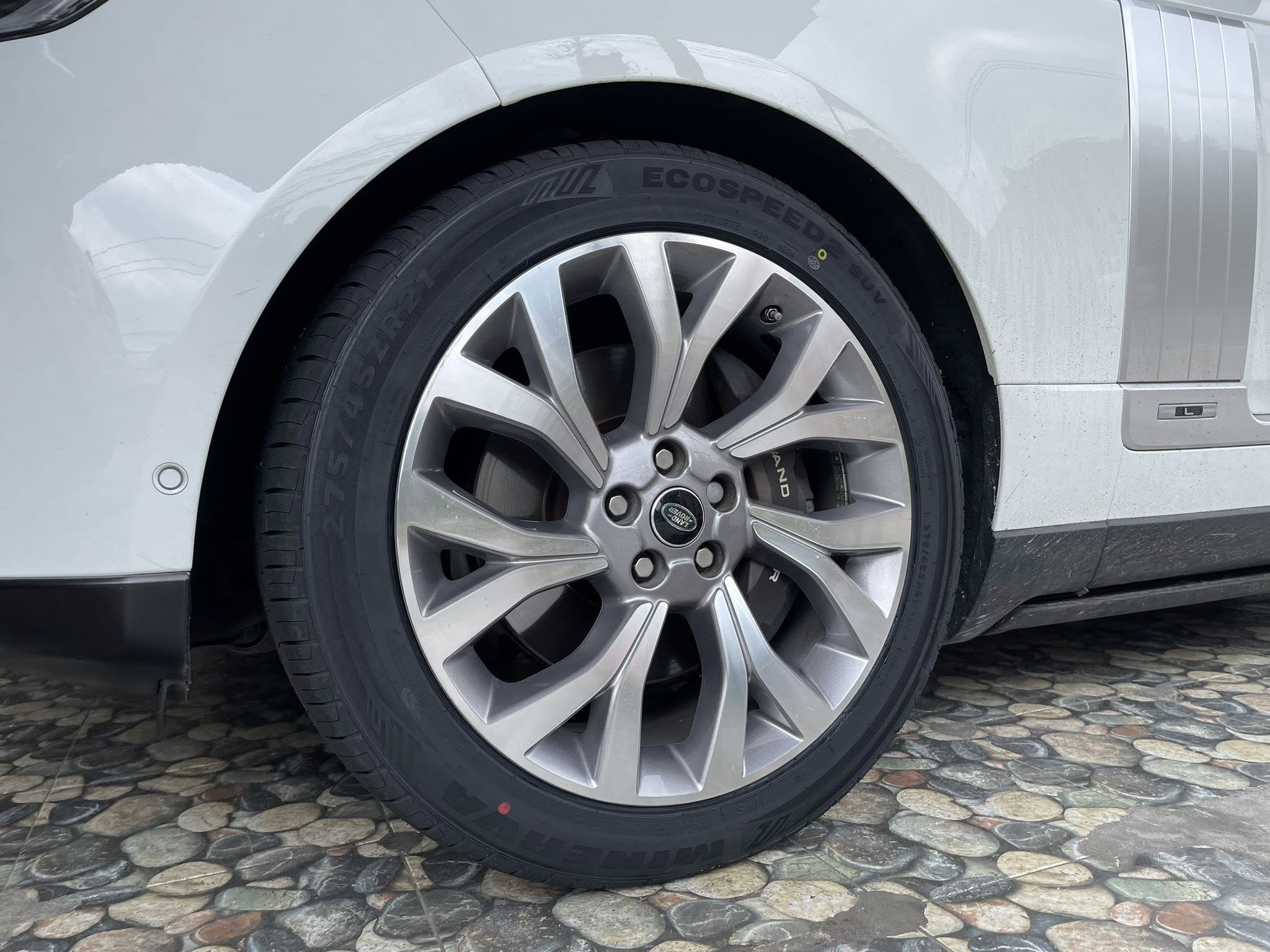 🛞 #LandRover_PangeRover_P400e 🚘เปลี่ยนยาง 🛞🐘#MINERVA_ECO SPEED2 SUV 375/45R21 ❤️ 🛞 #ยางสมรรถนะสูง นุ่มเงียบ