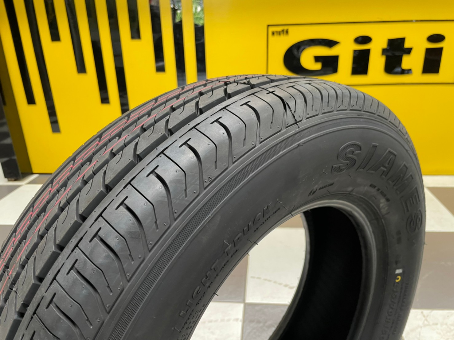 215/70R15 SIAMES VANGO ยางไทย ยางกระบะบรรทุกคุณภาพดี แกร่งสุดคุ้ม