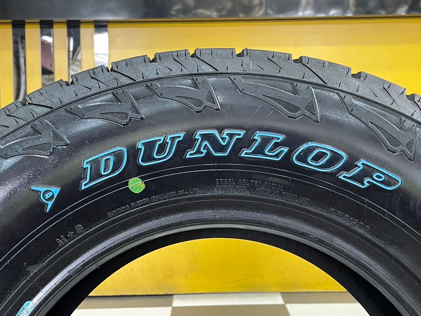 💥#DUNLOP GRANDTREK AT5 245/70R16 ยางปีผลิต2024