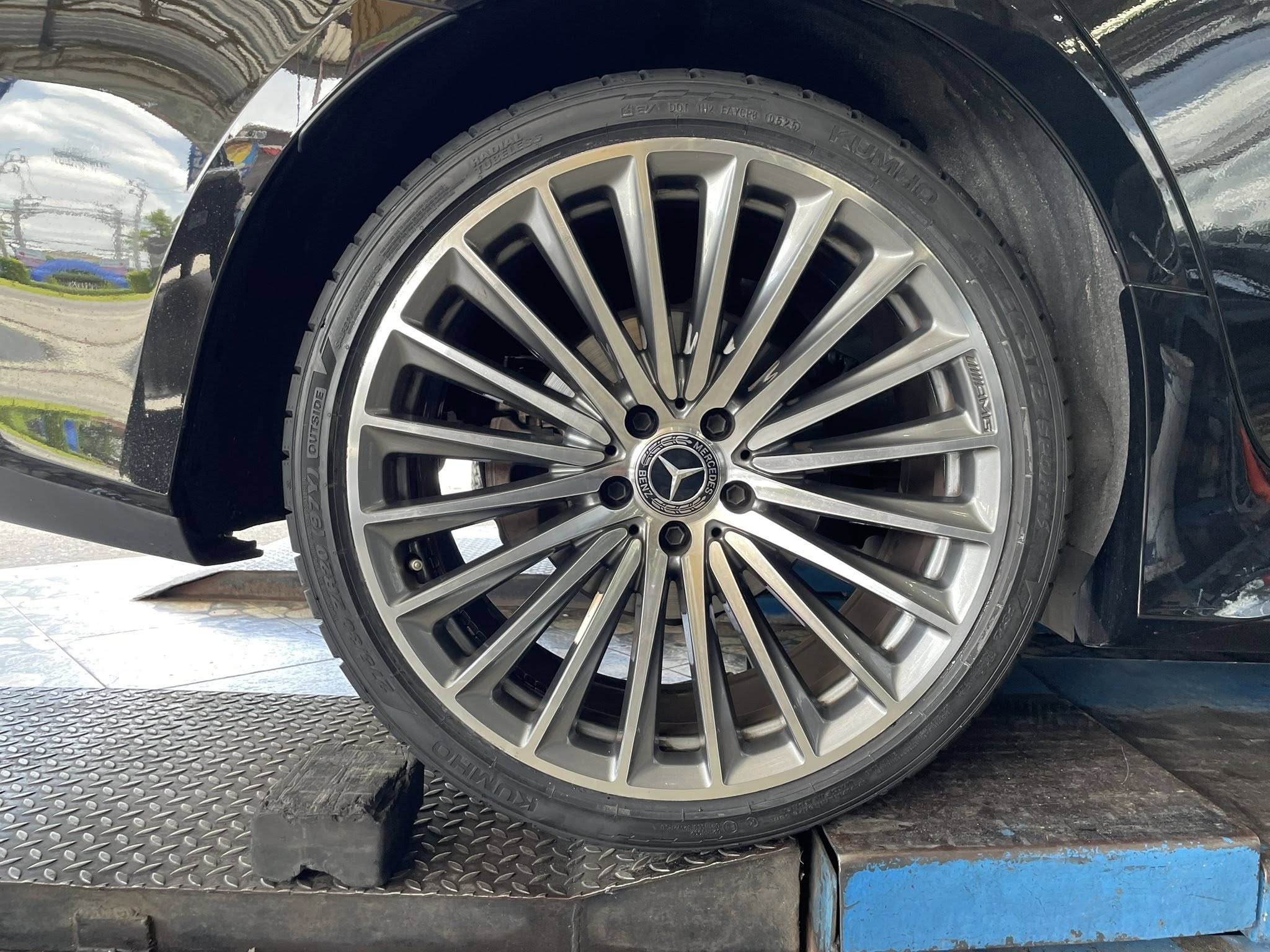 BENZ_CLS220d🚘เปลี่ยนยาง 🛞🐘#KUMHO_EcstaSport-S_245/35R20 ❤️ 🛞#KUMHO_EcstaSport-S_275/30R20