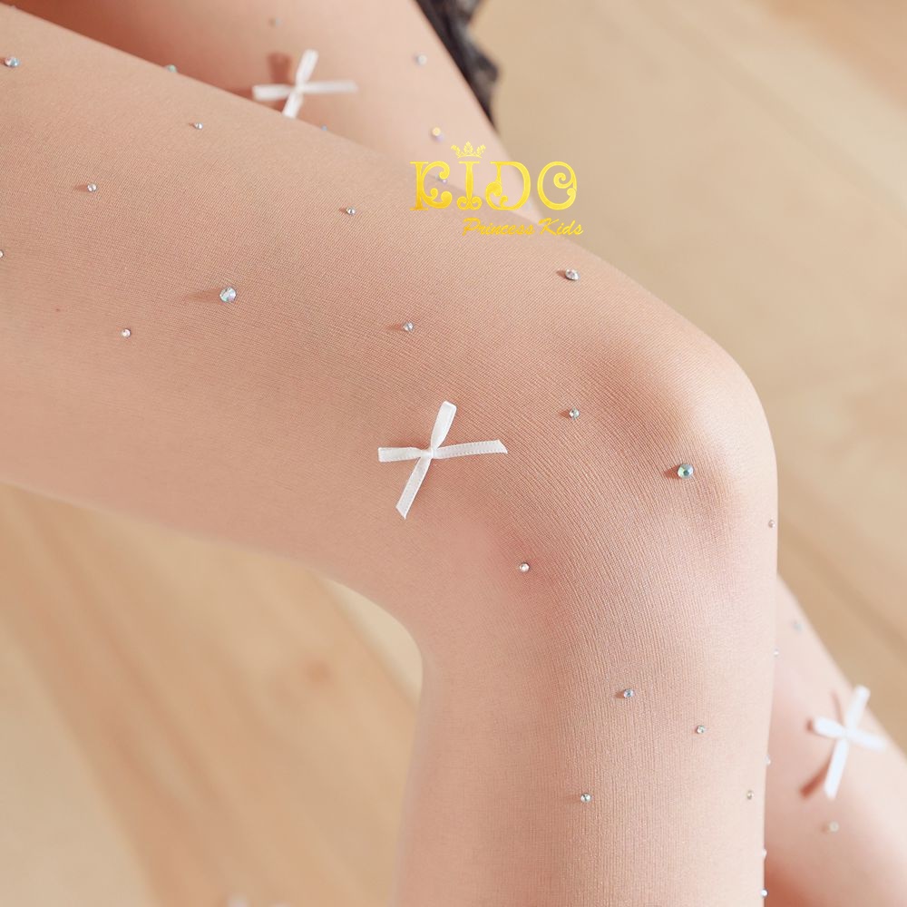 ถุงน่องเด็ก ถุงน่องผูใหญ่(มีหน้าร้านอยู่รัชดา)L230 สีครีม ติดโบว์และเพชร