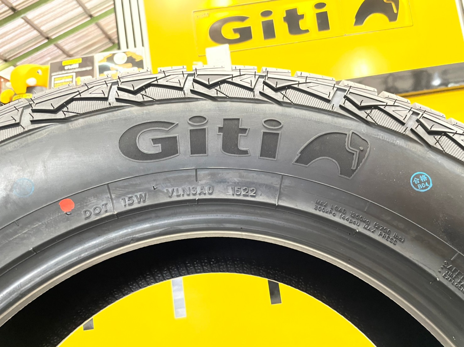 265/70R18 Giti4x4 AT71 ยางใหม่ปี2022