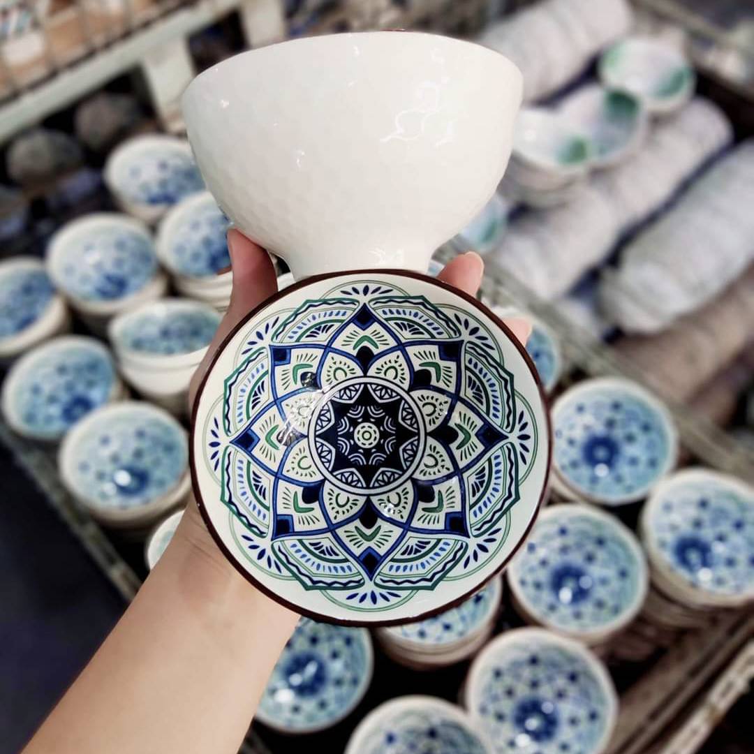 ถ้วยเซรามิคเนื้อดี คละลาย ขนาด 4.5 นิ้ว ฟรีสติ๊กเกอร์ป้ายชื่อ