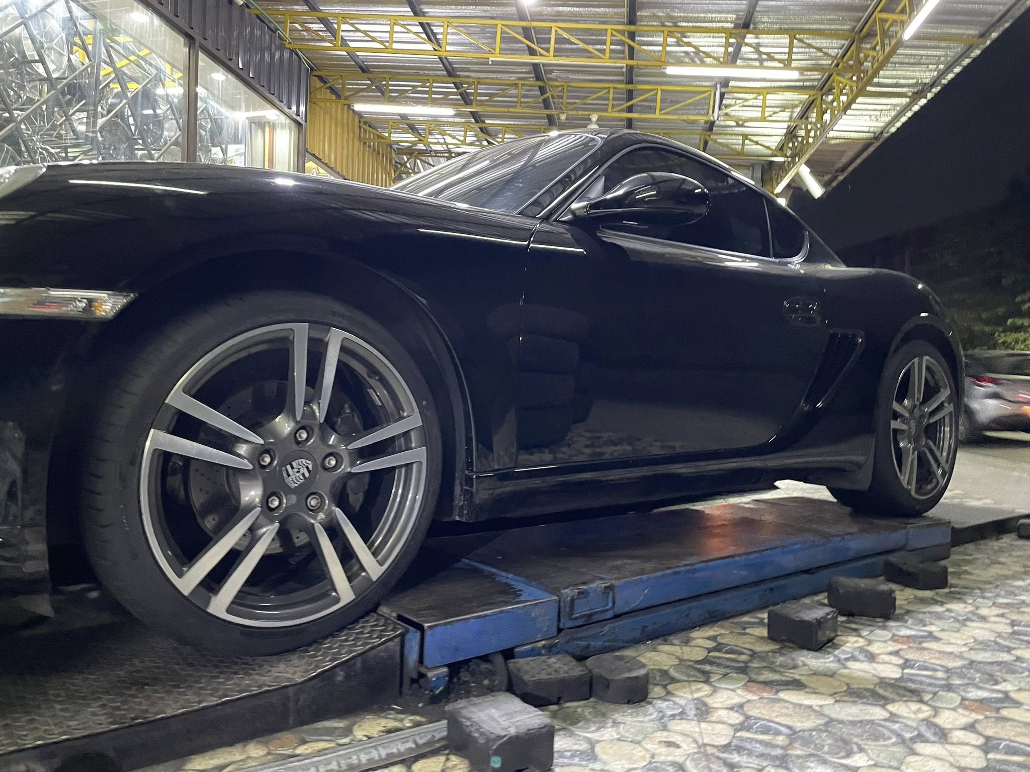 #PORSCHE_CAYMAN🚘เปลี่ยนยาง 🛞🐘#Giti_SportS2_235/35R19 🛞 #Giti_SportS2_275/35R19