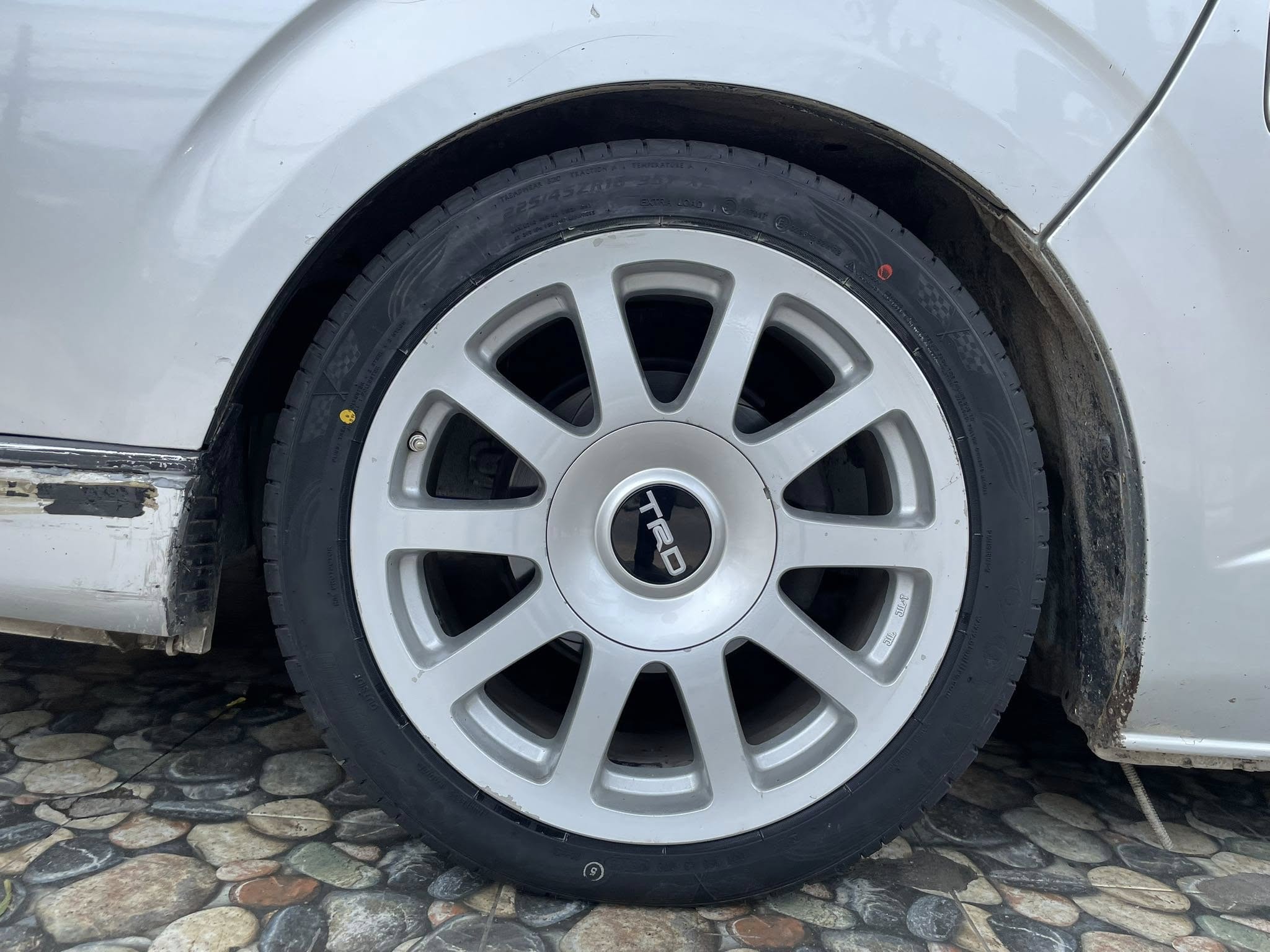 🛞 #TOYOTA_Commuter 🚘เปลี่ยนยาง 🛞🐘#OTANI_KC2000_225/45R18