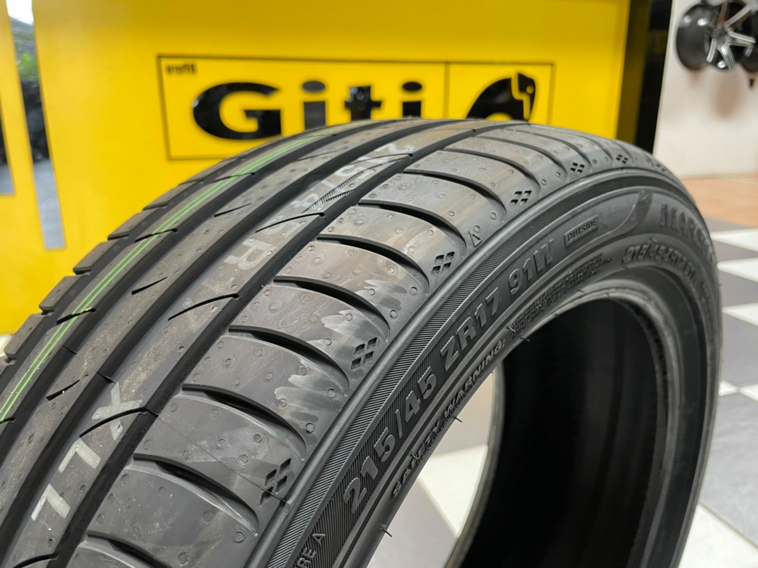 MARSHAL MU12 215/45R17 ยางใหม่ปี2021