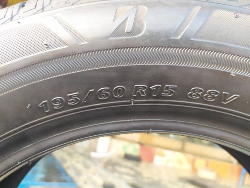 Bridgestone EP300 195-60R15 ยางใหม่คุณภาพดี พร้อมติดตั้งฟรี