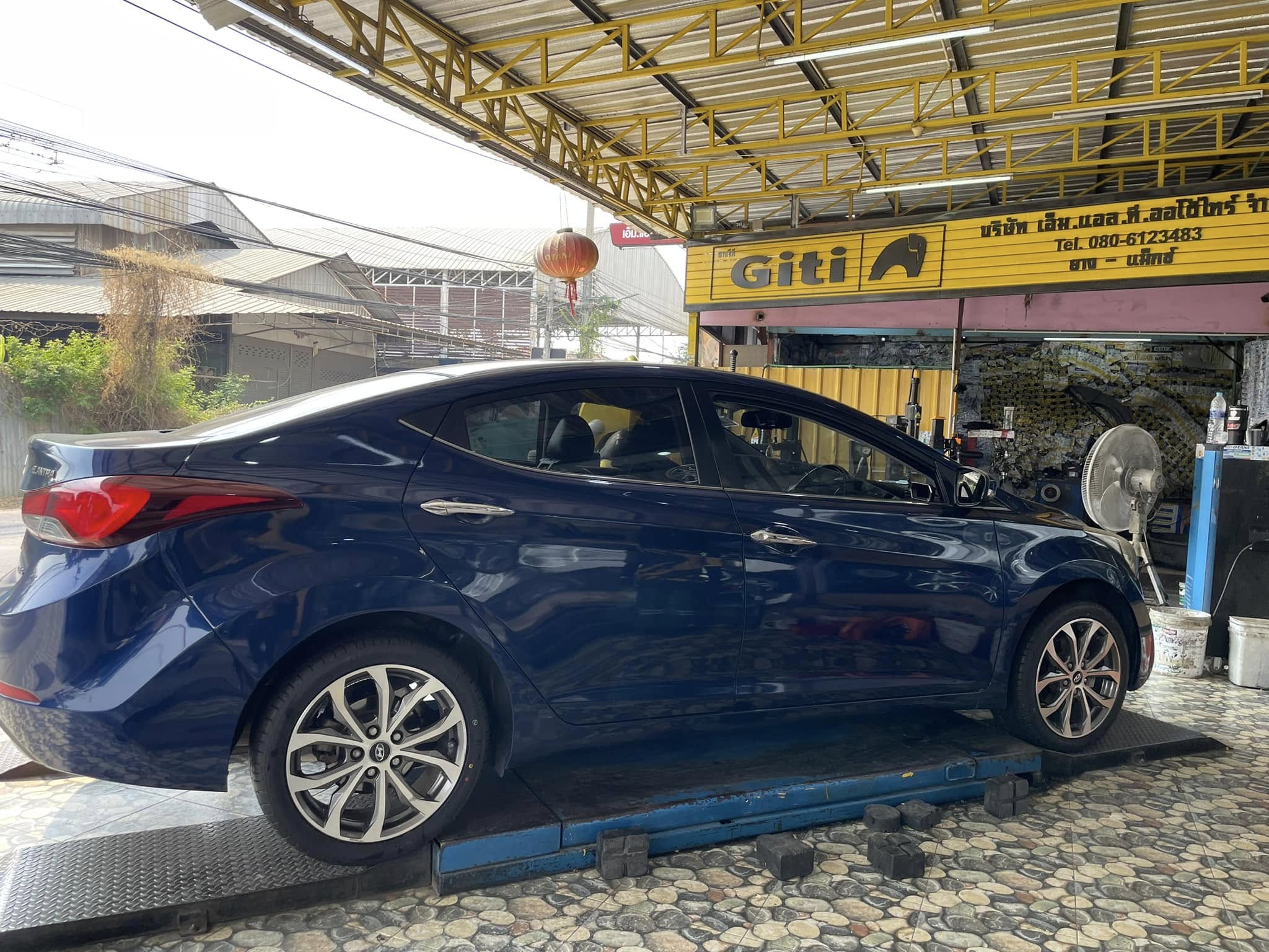 🚘 #HYUNDAI_ELANTRA🙏 #OTANI #KC2000 215/45R17 #บริการตั้งศูนย์ล้อ🛞
