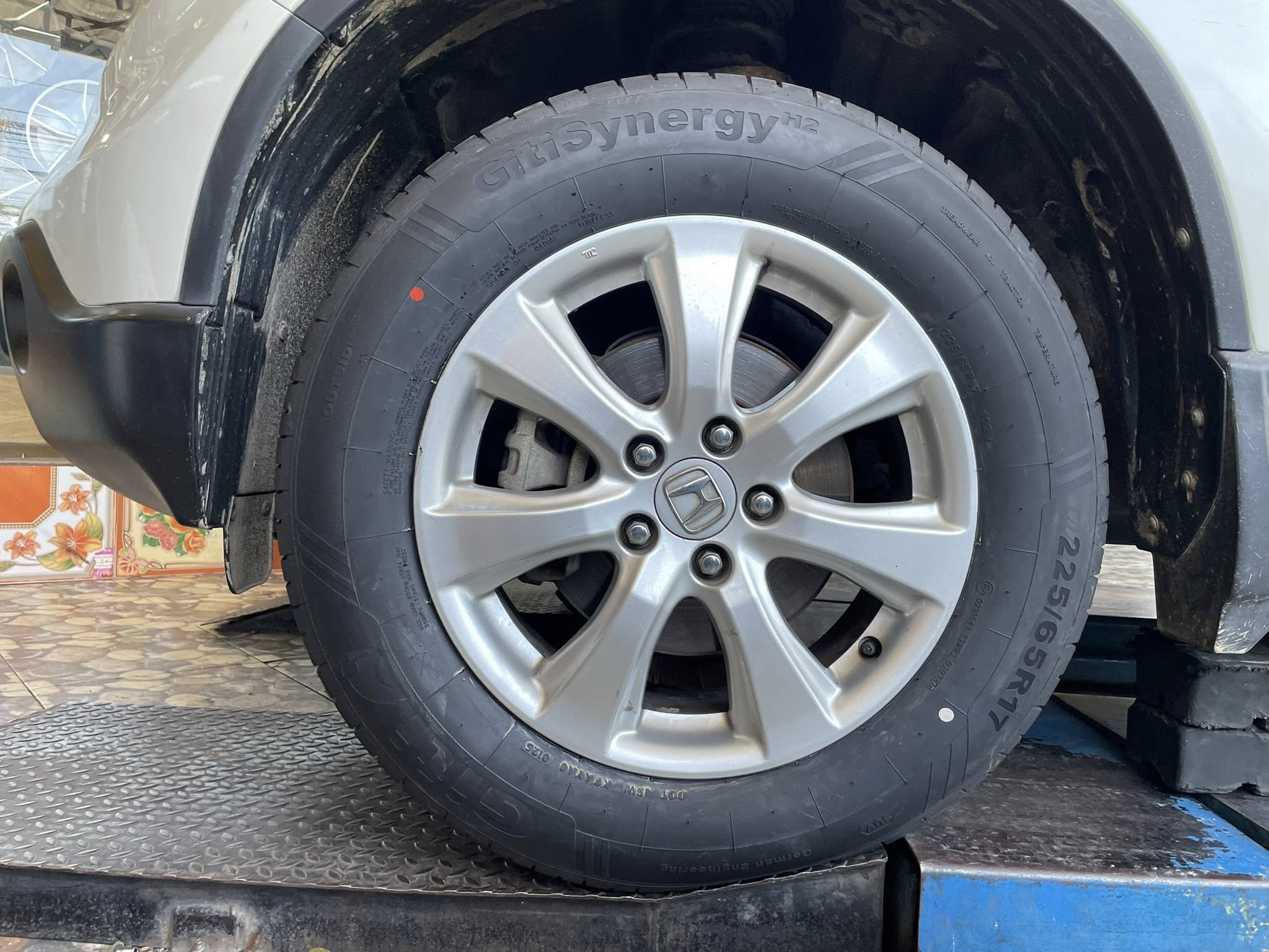 HONDA_CRV 🚘เปลี่ยนยาง 🛞🐘#GITI_SynergyH2_225/65R17