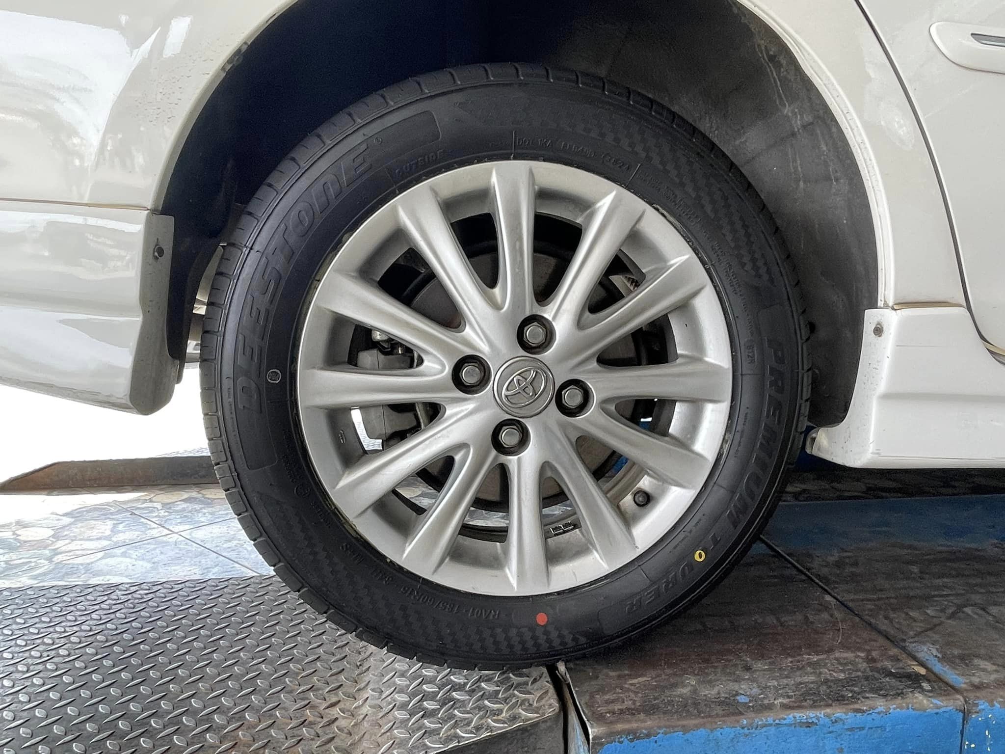 🚘#TOYOTA_VIOS เปลี่ยนยาง #DEESTONE_RA01 #185/60R15