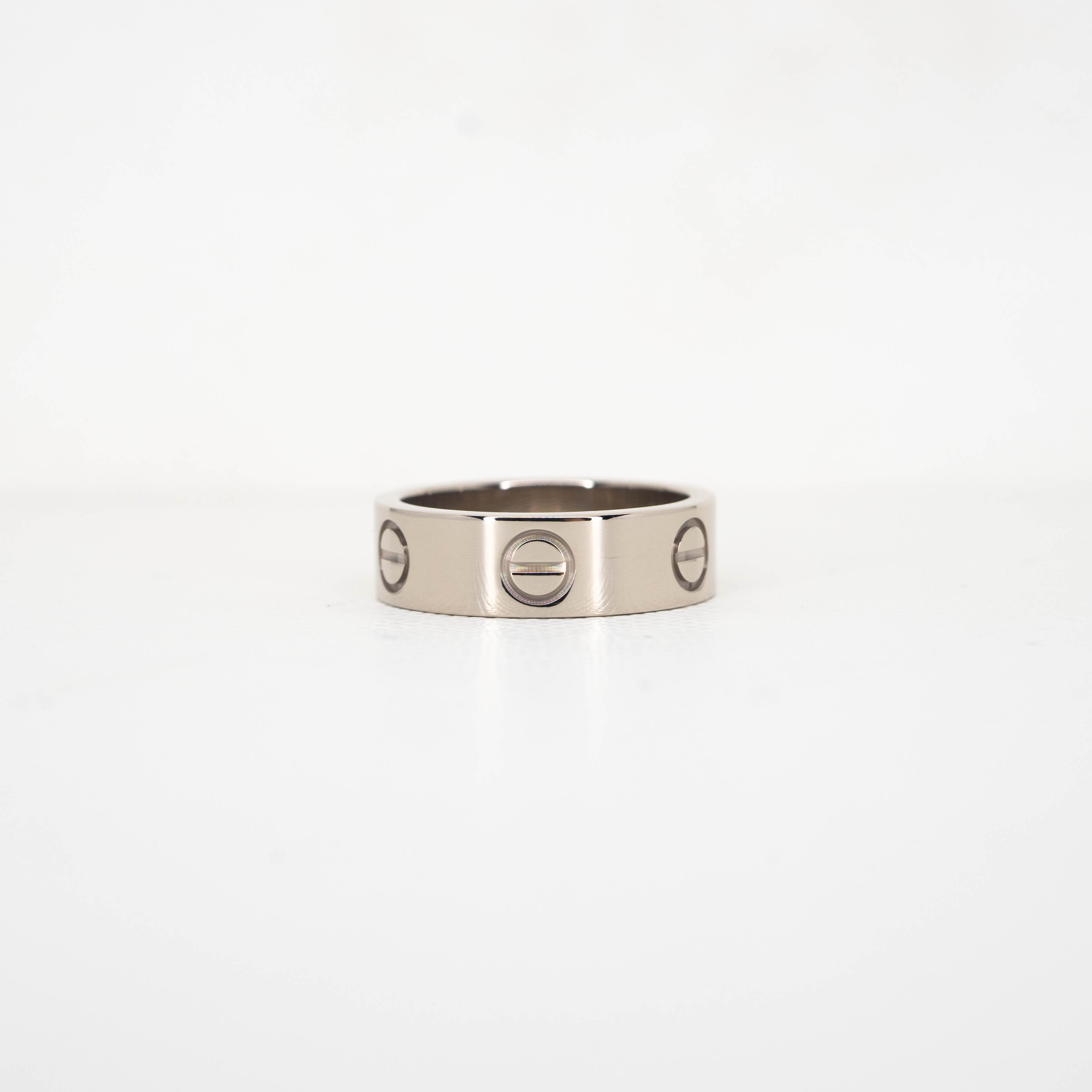 แหวน Cartier Love ทองขาว18K ไซส์ 50# (Used)