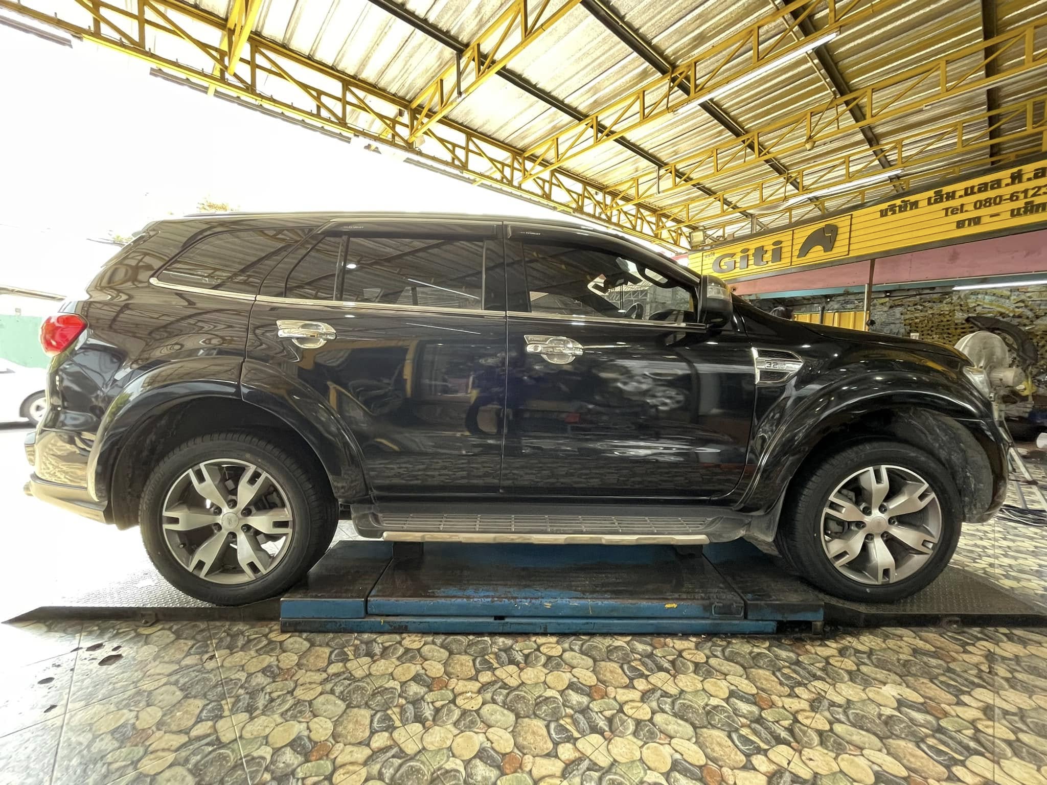 🚘 #FORD_EVEREST📍เปลี่ยนยาง #OTANI #SA1000 265/50R20 #บริการตั้งศูนย์🛠