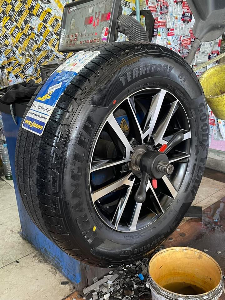 ISUZU_D-MAX 🚘 🐘#GOODYEAR_WRANGLER_TERRITORY HT 265/60R18