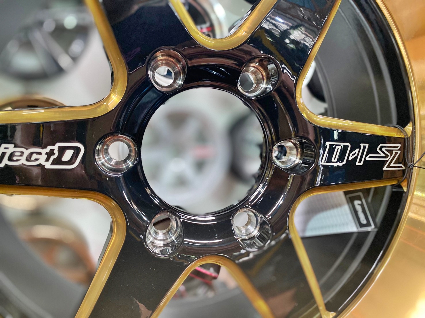 ล้อแม็กใหม่แท้LENSO PROJECT D D1SL ขอบ 18 6รู139 สีดำขอบไดร์ทอง อ๊อฟลึกสุดจริง พร้อมติดตั้งฟรี