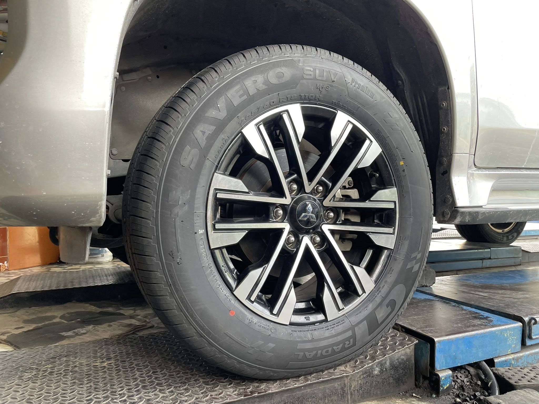 MITSUBISHI_PajeroSport 🚘เปลี่ยนยาง 🛞🐘#GT RADIAL #SAVERO SUV 265/60R18