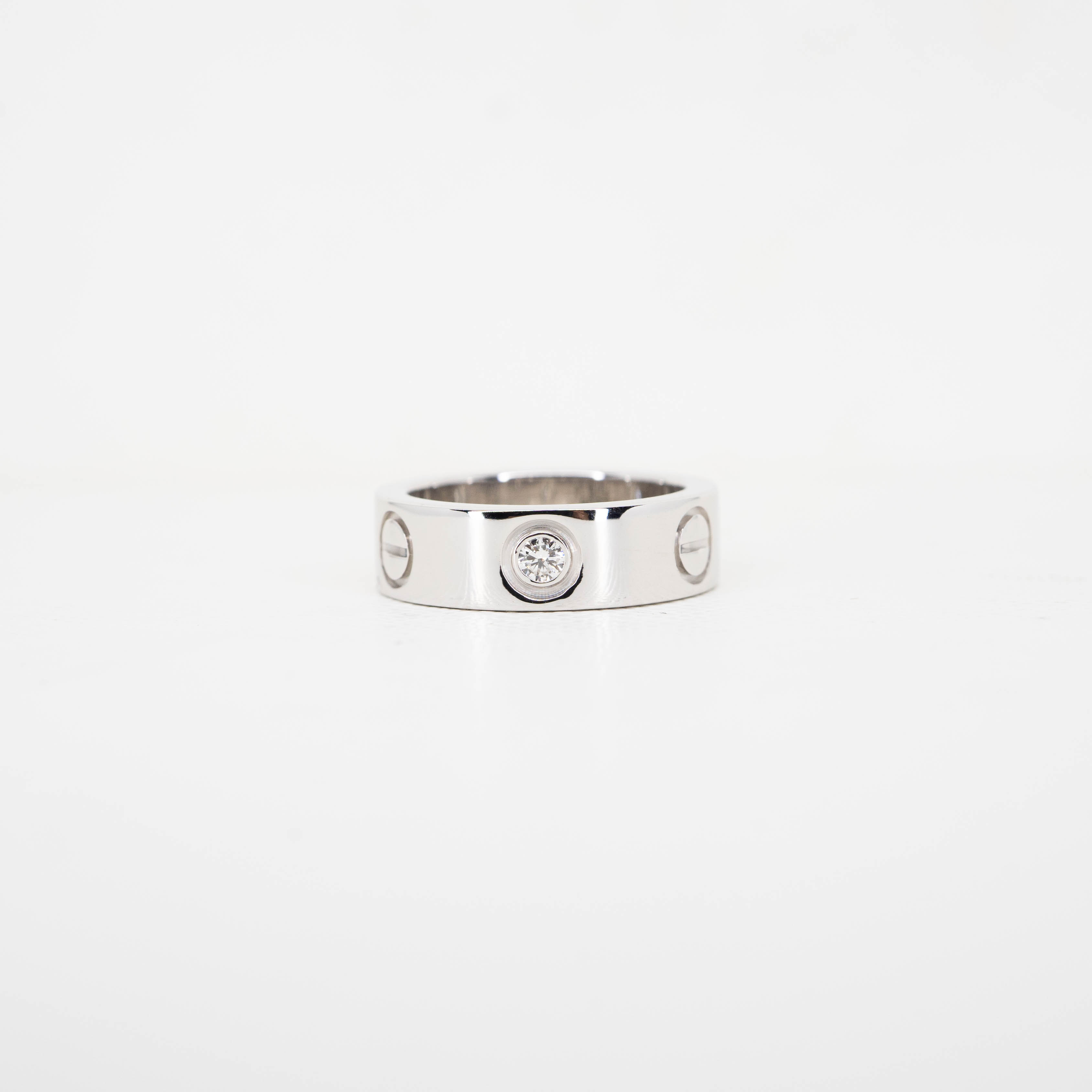 แหวน Cartier Love 3Diamonds ทองขาว18K ไซส์ 47# (Used)