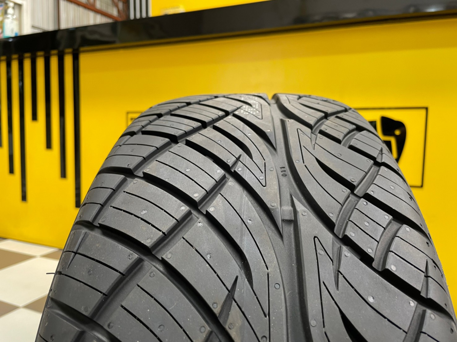 ยางใหม่ยางไทย สปอร์ตนุ่มหนึบ GOODRIDE AS2 235/50R18 เทรดเวย์280 ยางใหม่ปี2022