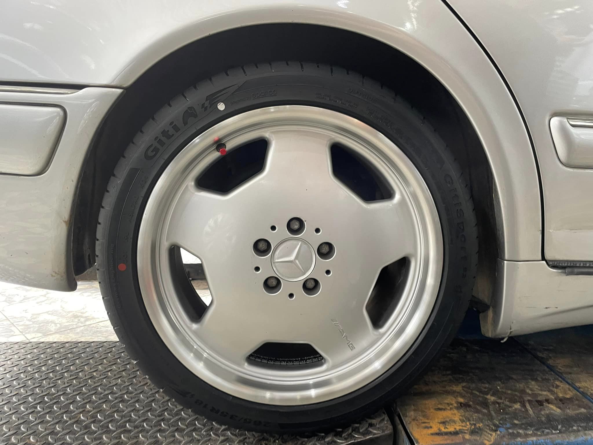 🚗#BENZ_W210🚘 🛞#ยางจีที #ยางสปอร์ตสมรรถนะการขับขี่สูง 🛞 🛞#Giti_SportS2 235/40R18🛞 🛞 #Giti_SportS2 265/35R18❤️