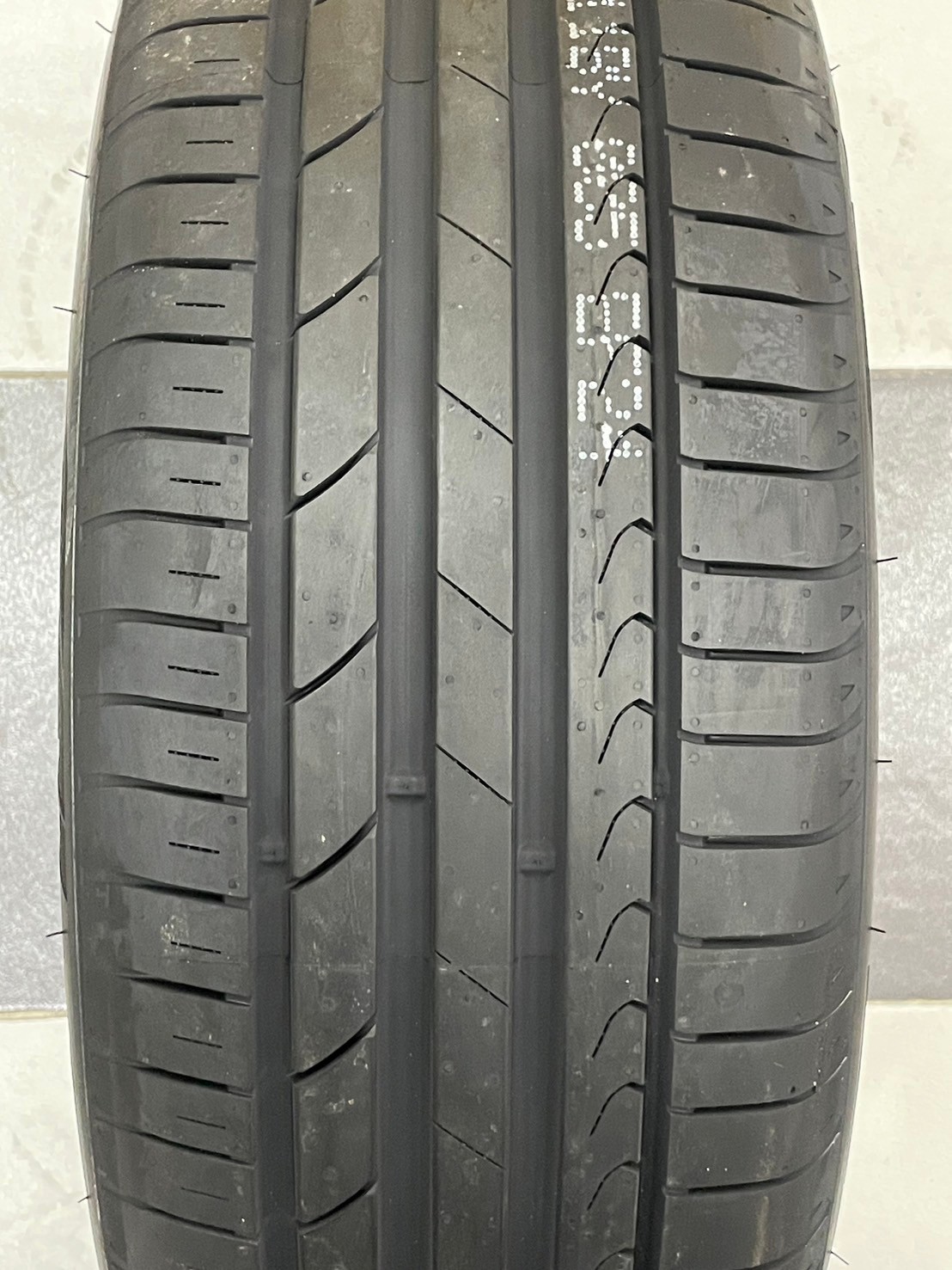 GT RADIAL FE2 225/55R17 ยางใหม่ปี2024