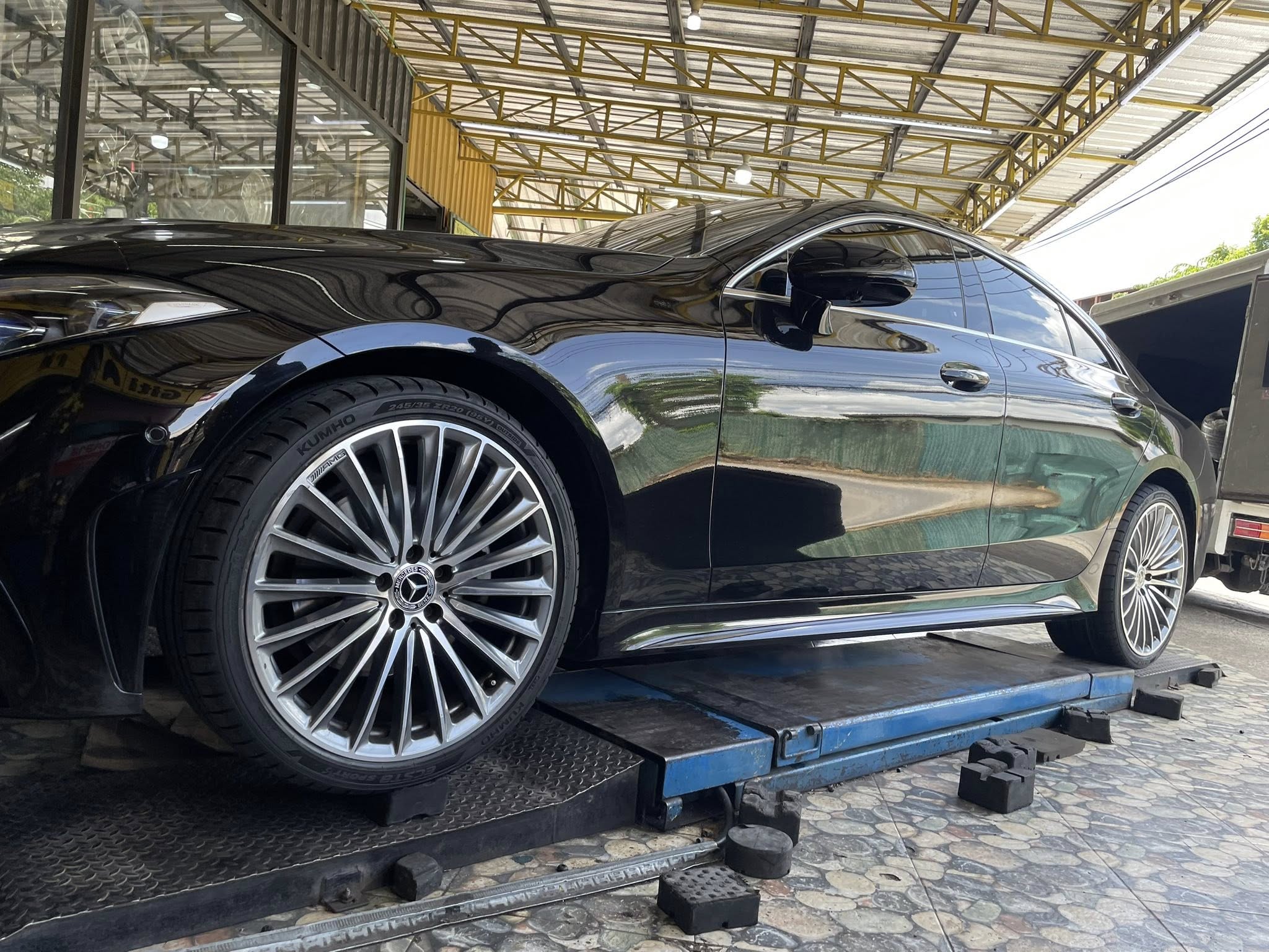 BENZ_CLS220d🚘เปลี่ยนยาง 🛞🐘#KUMHO_EcstaSport-S_245/35R20 ❤️ 🛞#KUMHO_EcstaSport-S_275/30R20