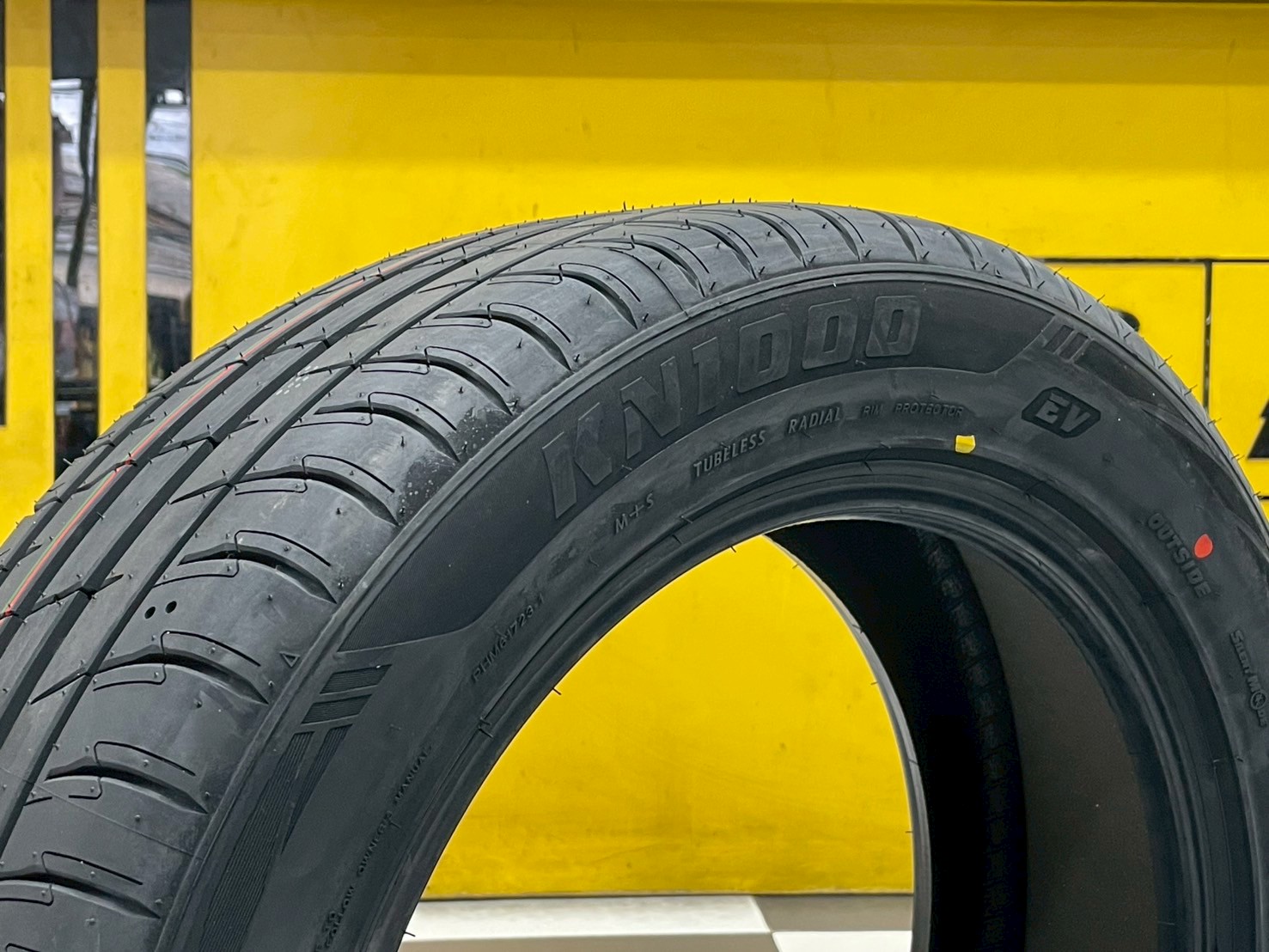 ยาง OTANI KN1000 ขนาด 215/55R17ยางใหม่ปี2025