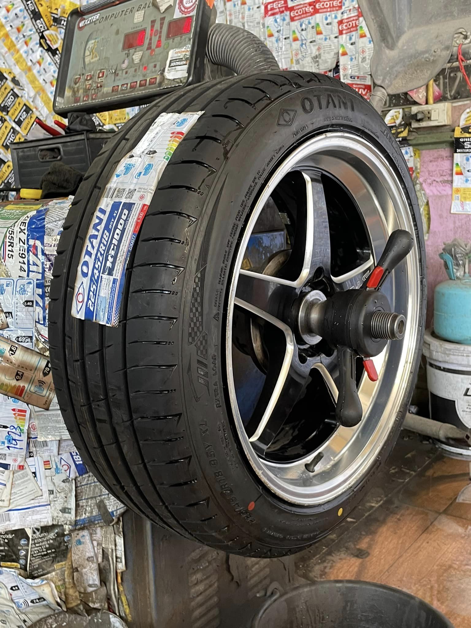 🚘 #HONDA_CIVIC❤️⚡️⚡️ 🛞 #OTANI_KC1000_225/45R18
