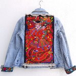 แจ็กเก็ตยีนส์ฟ้า แต่งผ้าปักลายแม่ลูกชาวเขา