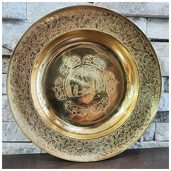 จานทองเหลือง 10 นิ้วขนาดใหญ่ ตอกลาย ช้างไททรงเครื่องกลางใบโพธิ์ อัตลักษณ์เรา Premium & Luxury