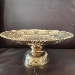 พานทองเหลือง โตกสิบสองราศี 16 นิ้ว กลางกุหลาบ