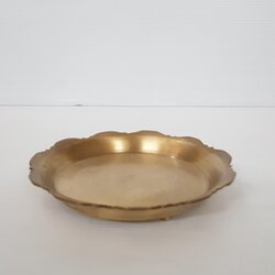 ถาดทองเหลืองไหล่อหนา ขาตุ่ม 12 นิ้ว
