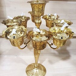 ตะเกียงน้ำมัน 9 ช่อ ตะเกียงจุดน้ำมันทองเหลืองตอกลาย สูง 14 นิ้ว