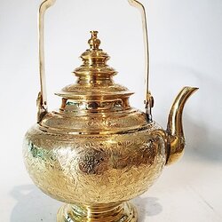 กาน้ำชาโบรณ กาฝาสามชั้น ตอกลายพิกุล งดงามตา