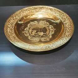 จานทองเหลือง 9 นิ้วขนาดใหญ่ ตอกลาย ช้างกลางดอกบัวบาน อัตลักษณ์เรา Premium & Luxury