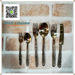 ชุดช้อนส้อมอาหาร 1คู่ ช้อนส้อมหวานลายพิกุล 1 คู่ พร้อมมีด 1 ด้าม