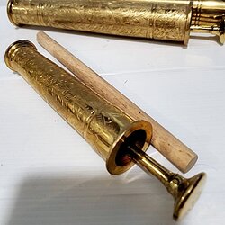 ตะบันหมาก 5 นิ้วครึ่ง มีีขอบตอกลาย ทองเหลืองไทย