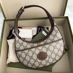 กระเป๋า GG HALF-MOON-SHAPED MINI BAG