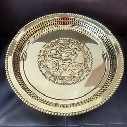  ถาดขอบเม็ดมะยม 14 นิ้ว กลางกุหลาบ ถาดทองเหลืองขาตุ่ม 