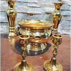 ชุด set กระถางธูปทองเหลืองหัวสิงห์ 5 นิ้ว เชิงเทียนหัวถ้วย 4 นิ้ว แจกันพิมพ์เก่า 8 นิ้ว