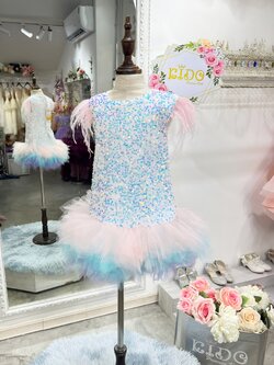 ชุดราตรีเด็ก(ร้านอยู่รัชดา ลองได้ถ่ายรูปจากชุดจริง)W18577 สีเรนโบว์ ปลายฟูสลับสีคัลเลอฟูลมาก