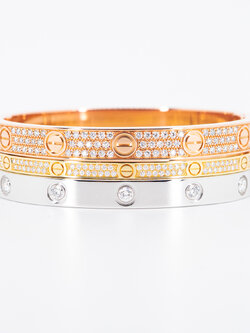 **สำหรับข้อมือขนาด 15-16cm** กำไล Cartier Love Bracelet, Diamond-Paved ทองชมพู18K x กำไล Cartier Love Bracelet, Small Model, Pave ทองคำ18K x กำไล Cartier Love Bracelet, 10 Diamonds ทองขาว18K (Used)