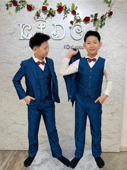 สูทเด็กผู้ชาย(หน้าร้านอยู่รัชดา ลองได้ถ่ายรูปจากชุดจริง)S149เซ็ต5ชิ้น สีน้ำเงิน สูท เสื้อเชิ๊ต กั๊ก หูกระต่าย กางเกงขายาว